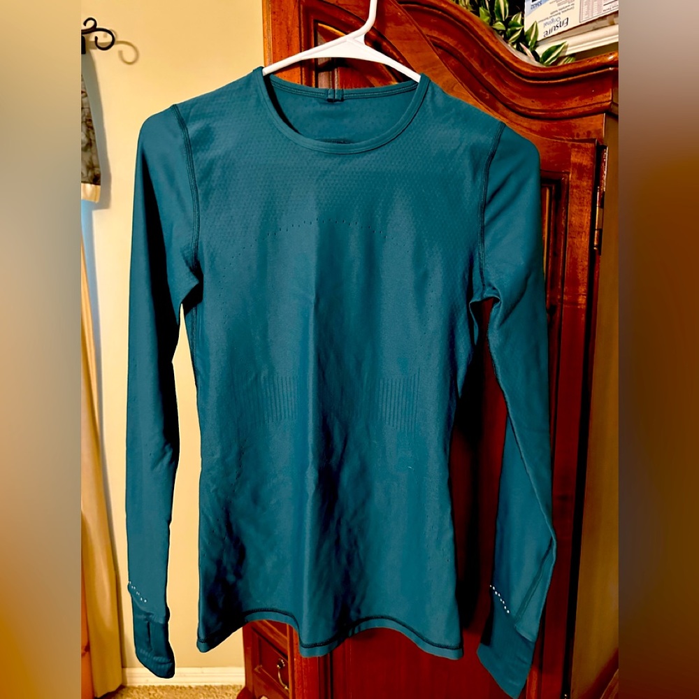 Lululemon hunter green running shirt-size 4
